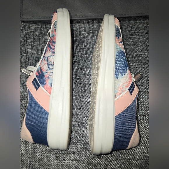 Hey Dudes Karina - Island - Size 9 - Picture 3 of 7